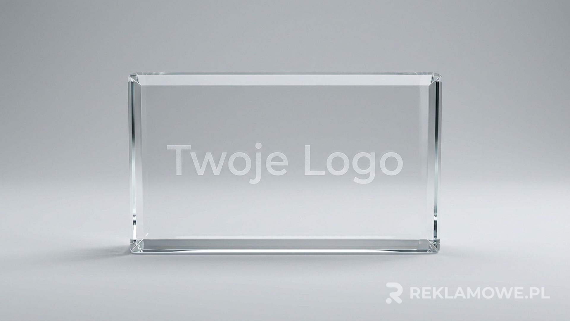 Szkło reklamowe i zwykłe szkło – porównanie wyglądu i zastosowań
