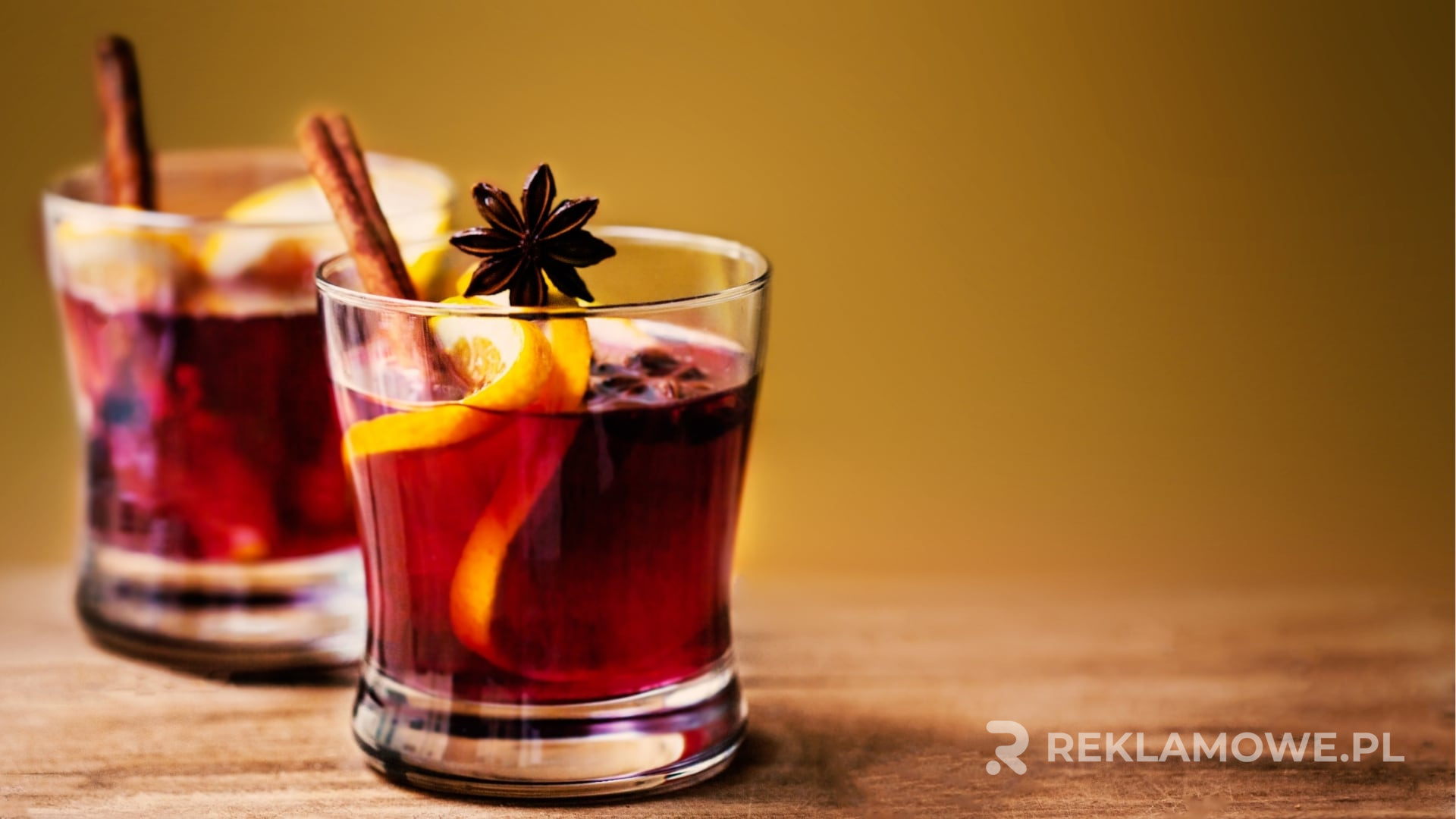 Jak szkło reklamowe potęguje efektywność lokalnych kampanii? Szkło reklamowe w kontekście lokalnych kampanii marketingowych