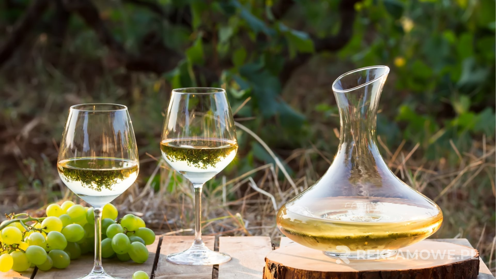 Szkło reklamowe z logo firmy podnoszące wizerunek marki